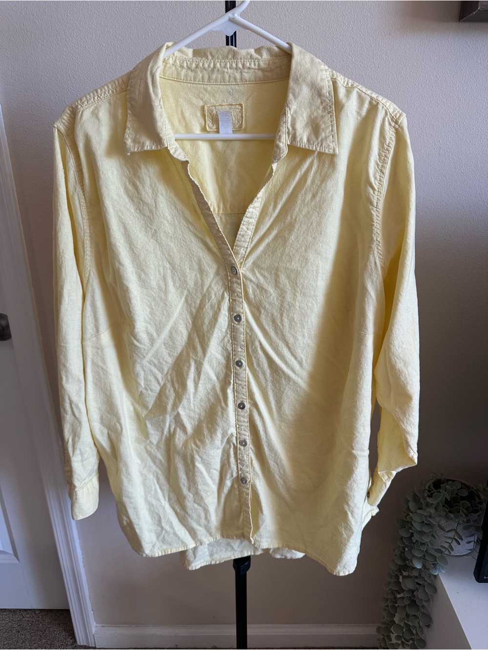 Sigrid Olsen Pale Yellow Women's Button-Down Shirt